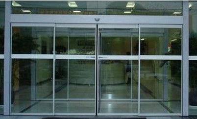 不銹鋼玻璃自動(dòng)感應(yīng)門 不銹鋼玻璃自動(dòng)感應(yīng)門